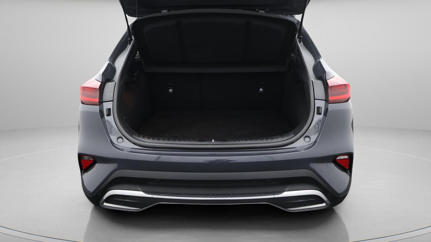 Used Kia XCeed 2023 for sale - 76645265: Photo 18