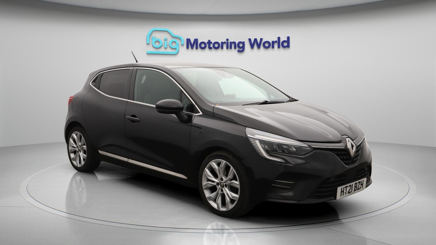 Used Renault Clio 2021 for sale - 76122909: Photo 2