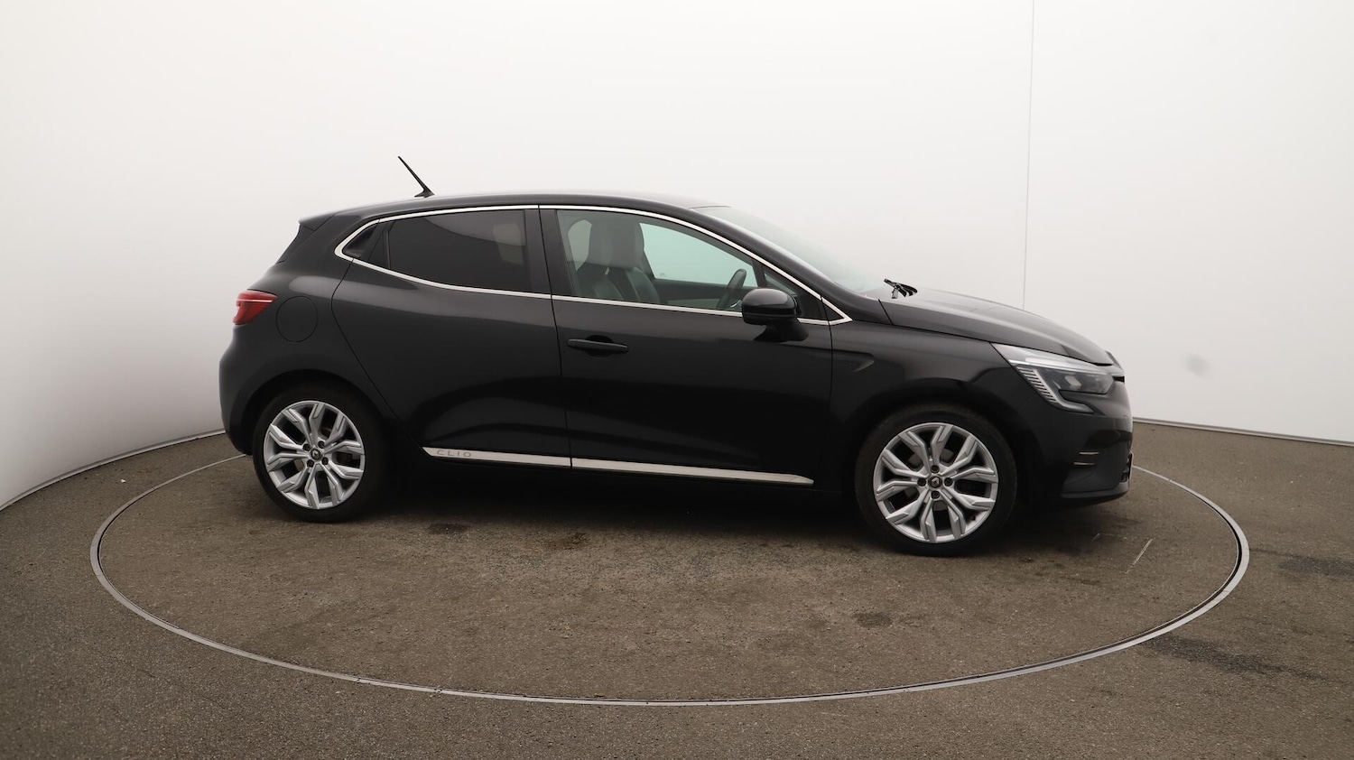 Used Renault Clio 2021 for sale - 76122909: Photo 36