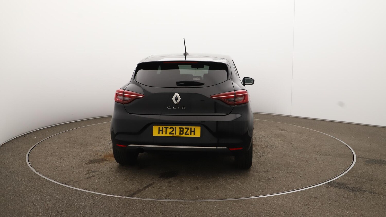 Used Renault Clio 2021 for sale - 76122909: Photo 55