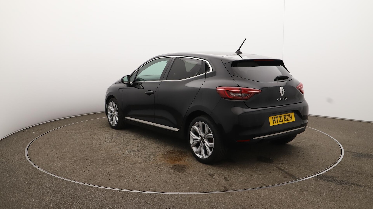 Used Renault Clio 2021 for sale - 76122909: Photo 61