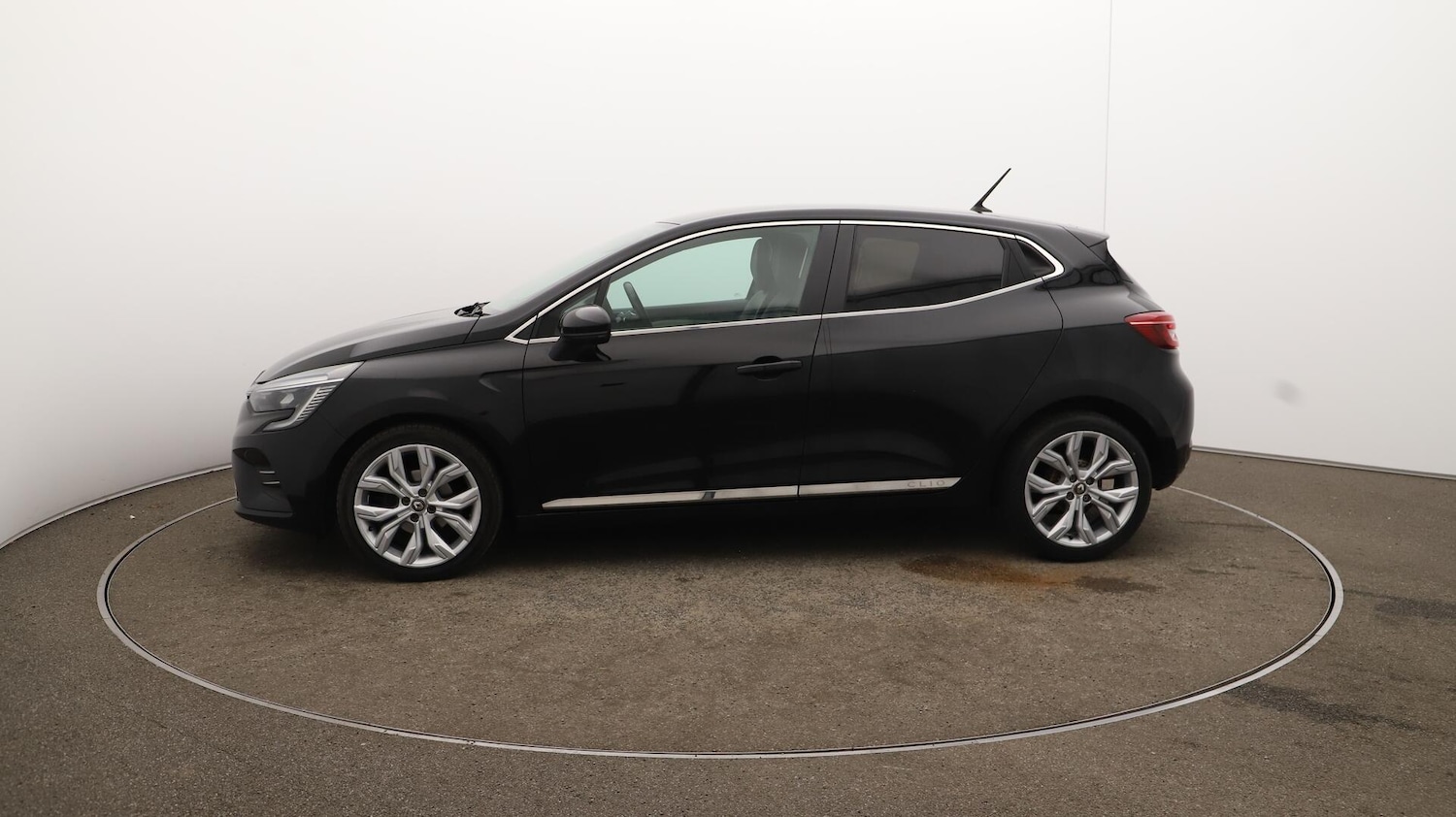 Used Renault Clio 2021 for sale - 76122909: Photo 64