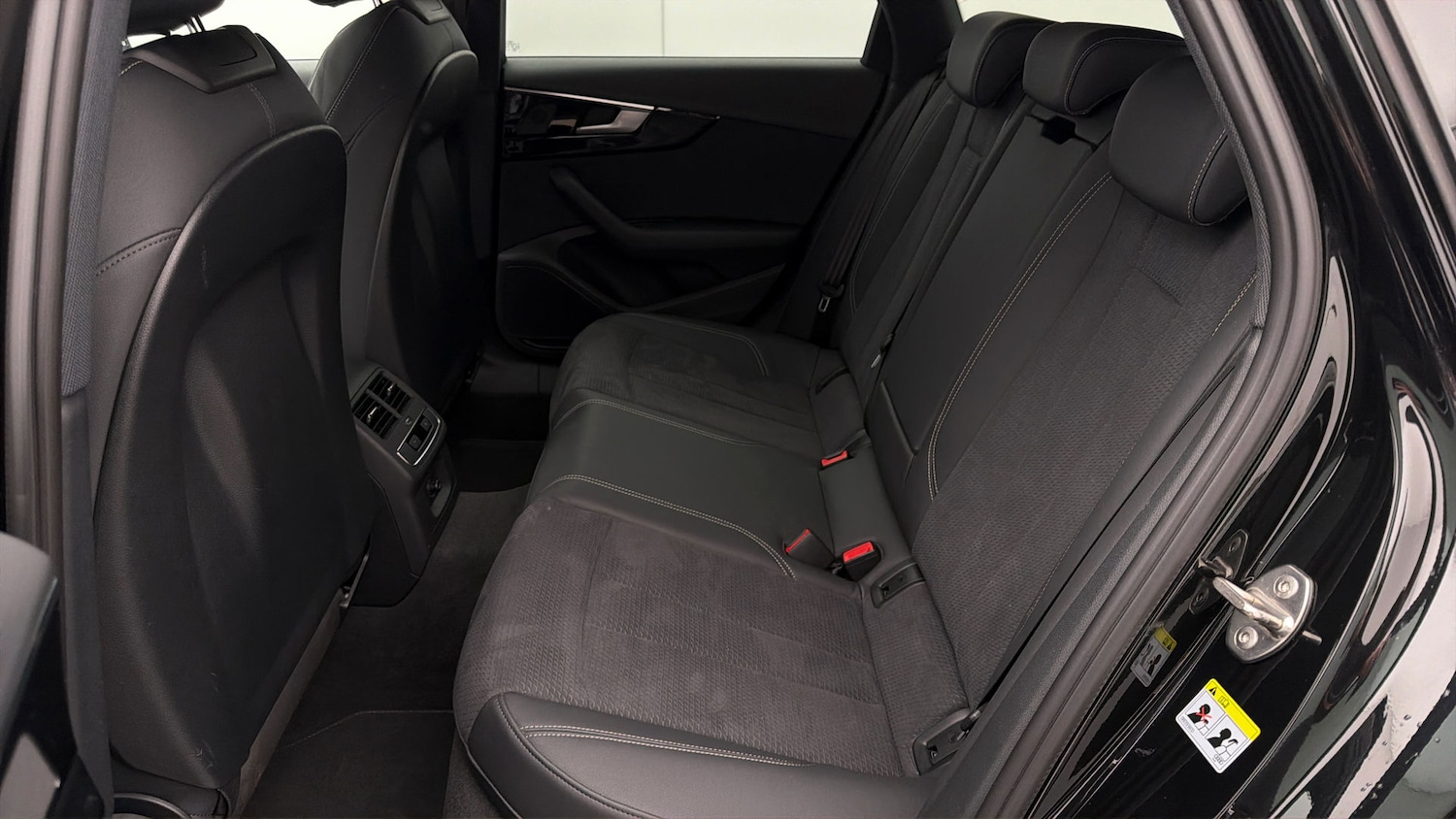 Used Audi A4 Avant 2023 for sale - 78029626: Photo 15