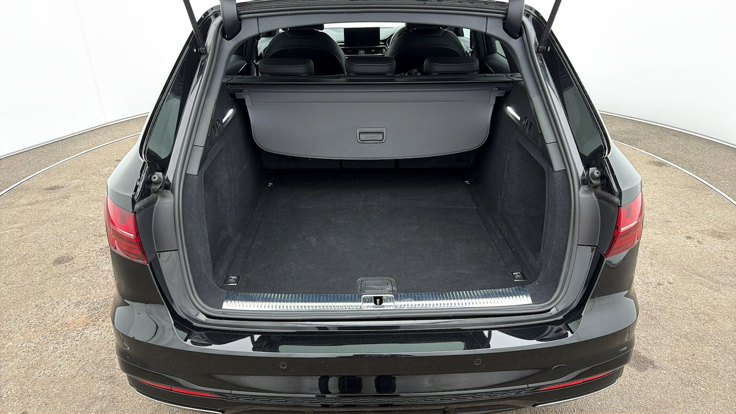 Used Audi A4 Avant 2023 for sale - 78029626: Photo 16