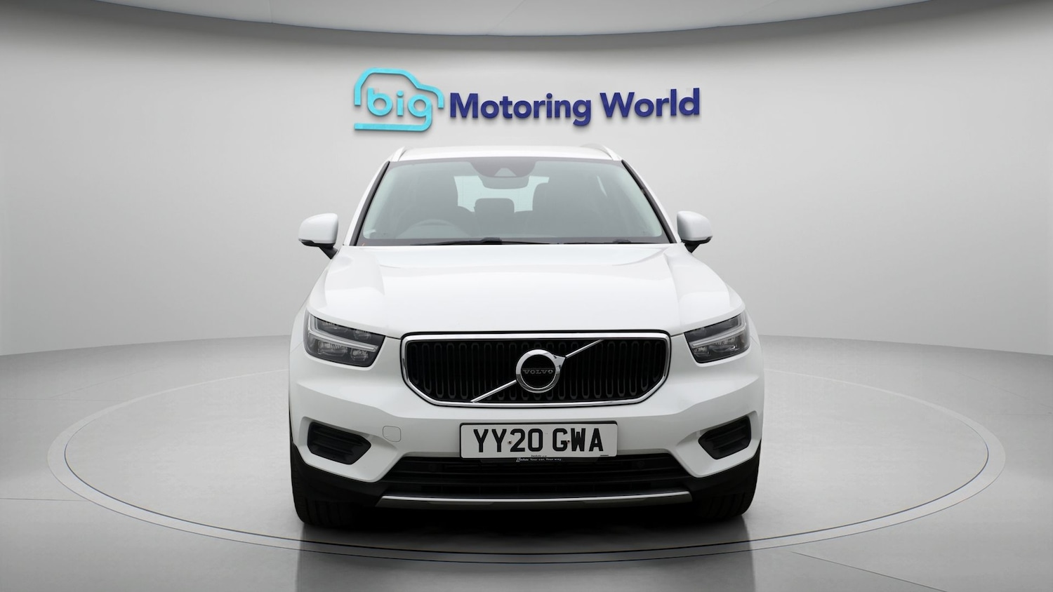 Used Volvo XC40 2020 for sale - 77181702: Photo 2