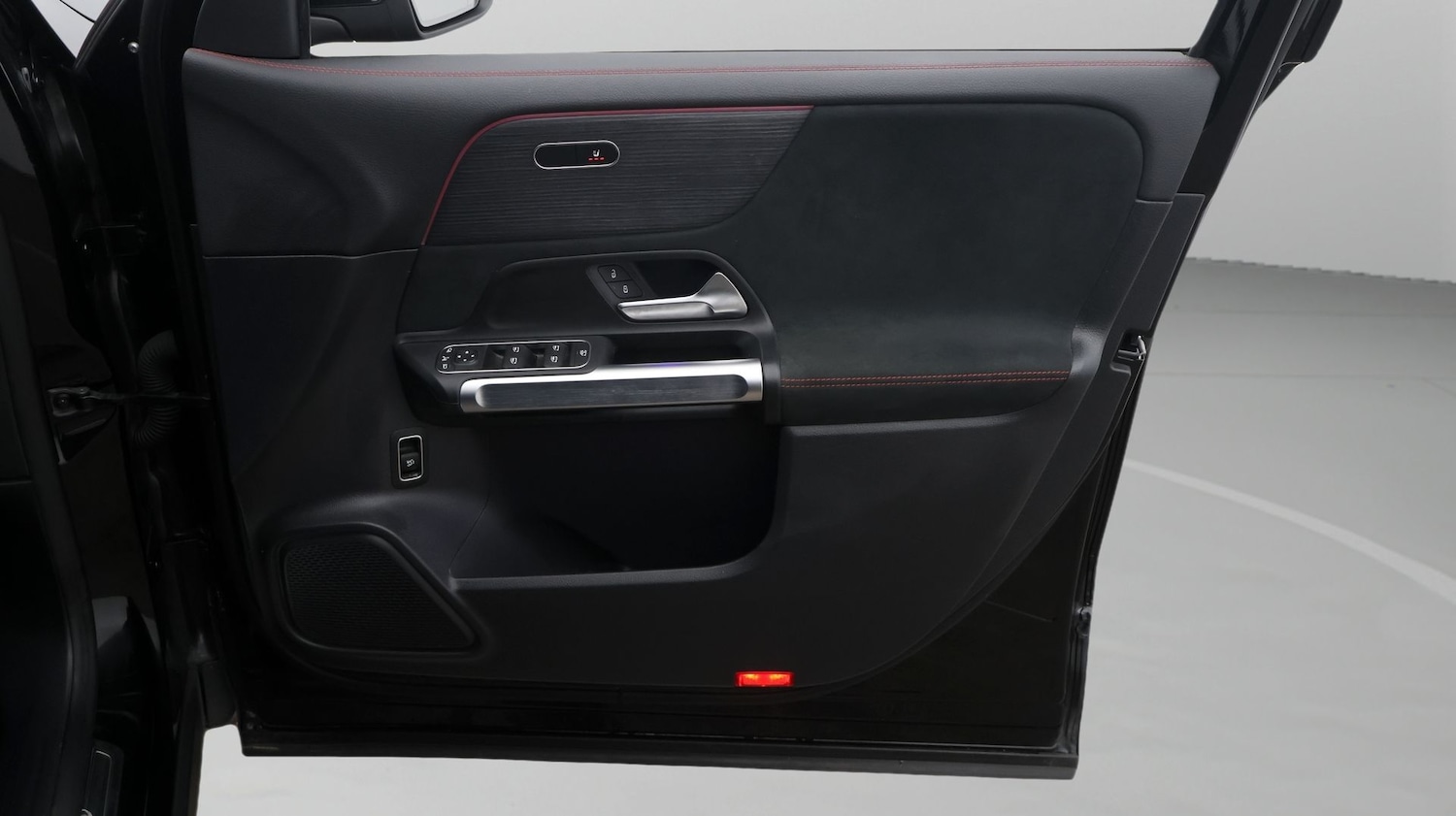 Used Mercedes-Benz EQB 2023 for sale - 77288908: Photo 15