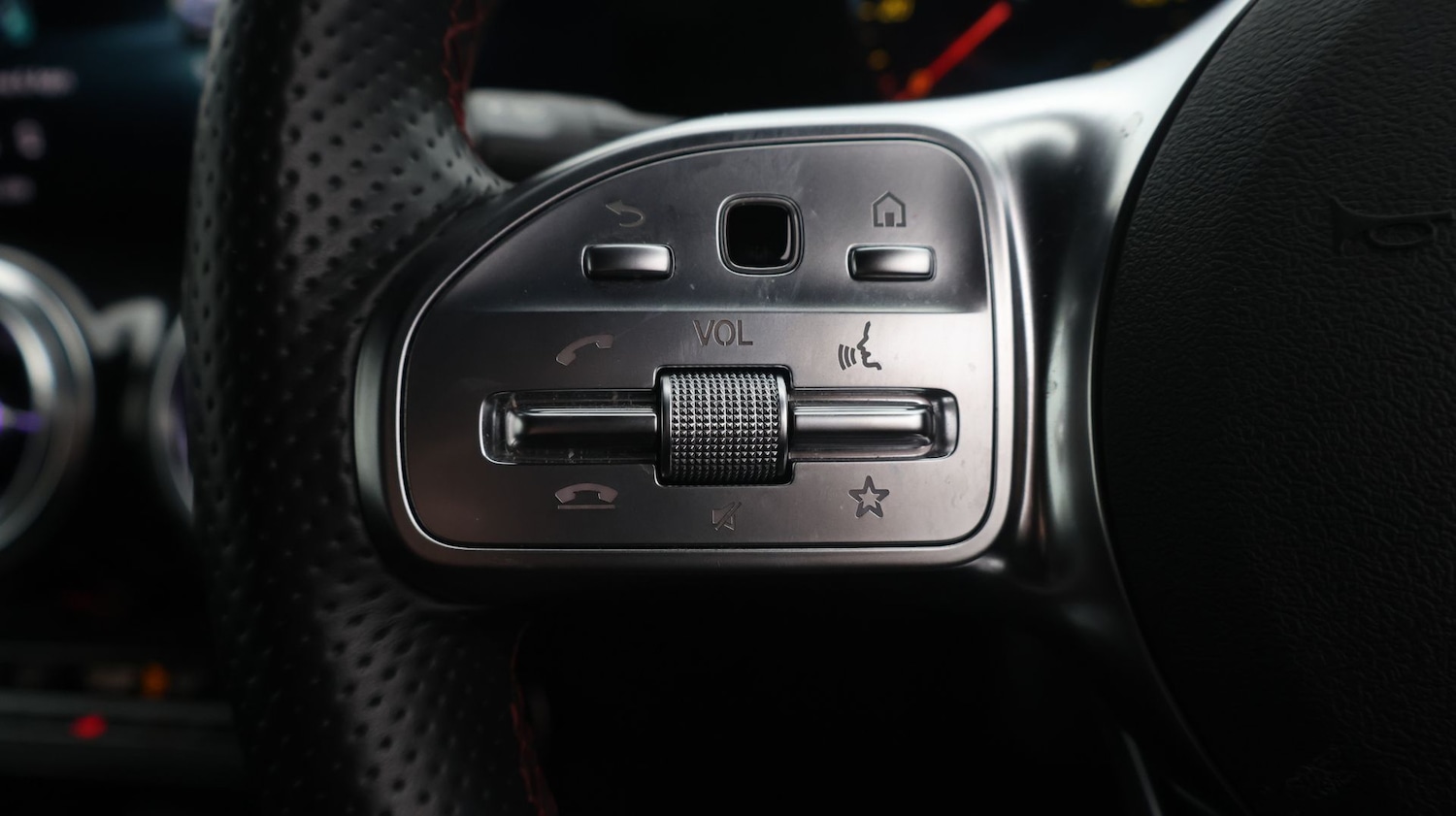 Used Mercedes-Benz EQB 2023 for sale - 77288908: Photo 27