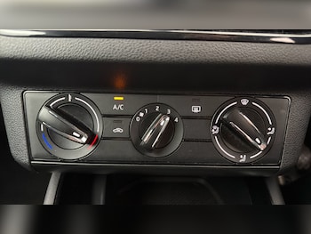 Used Skoda Kamiq 2023 for sale - 78386221: Photo