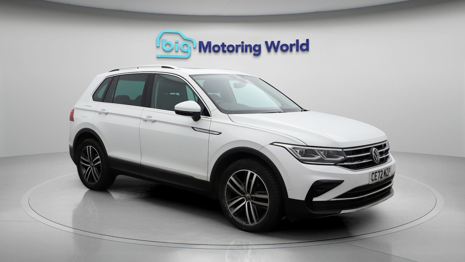 Used Volkswagen Tiguan 2022 for sale - 77201112: Photo 1