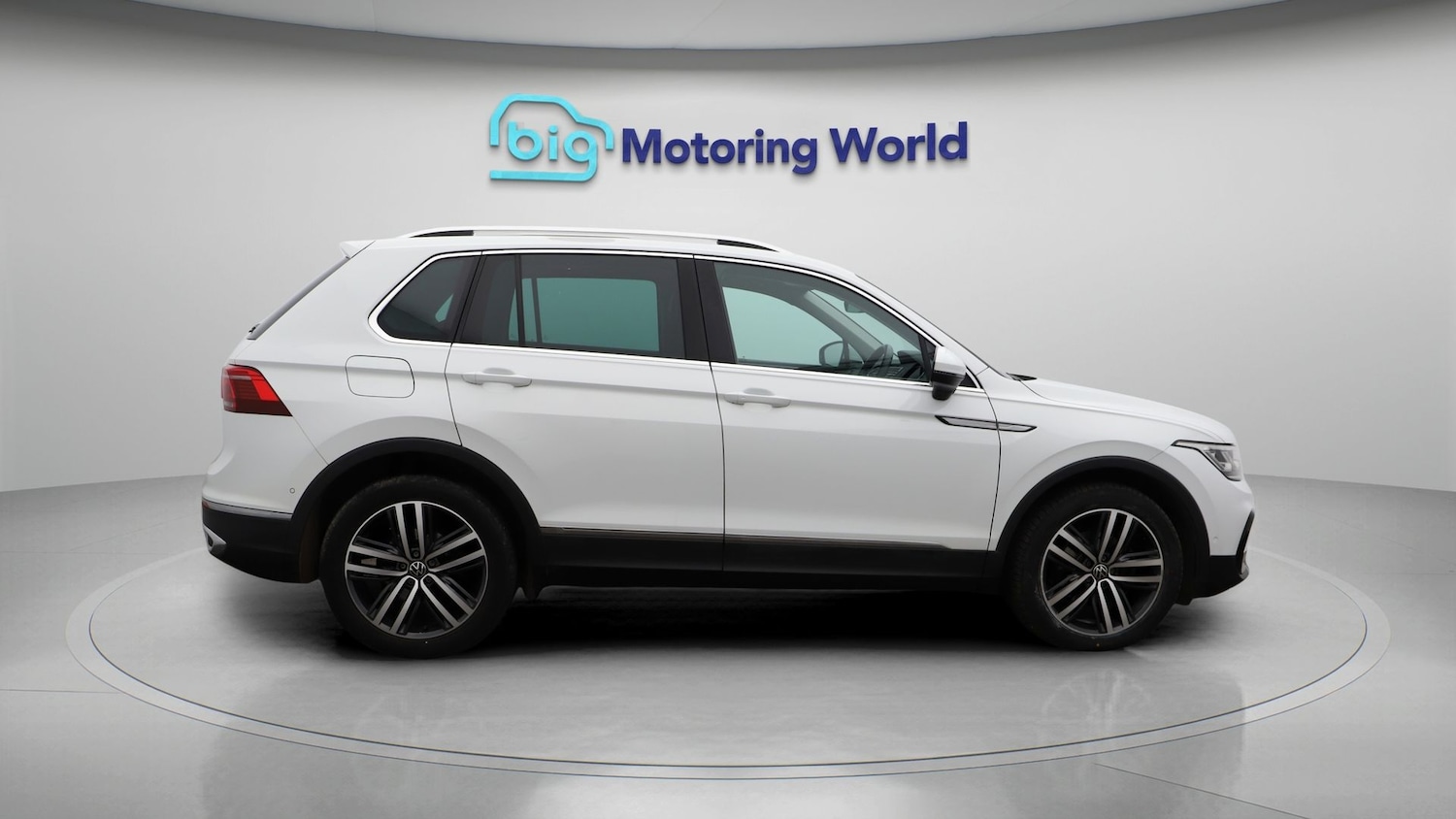 Used Volkswagen Tiguan 2022 for sale - 77201112: Photo 8