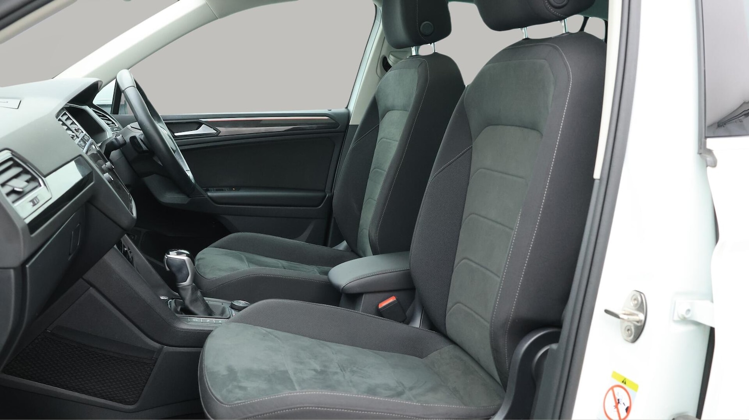 Used Volkswagen Tiguan 2022 for sale - 76153040: Photo 15