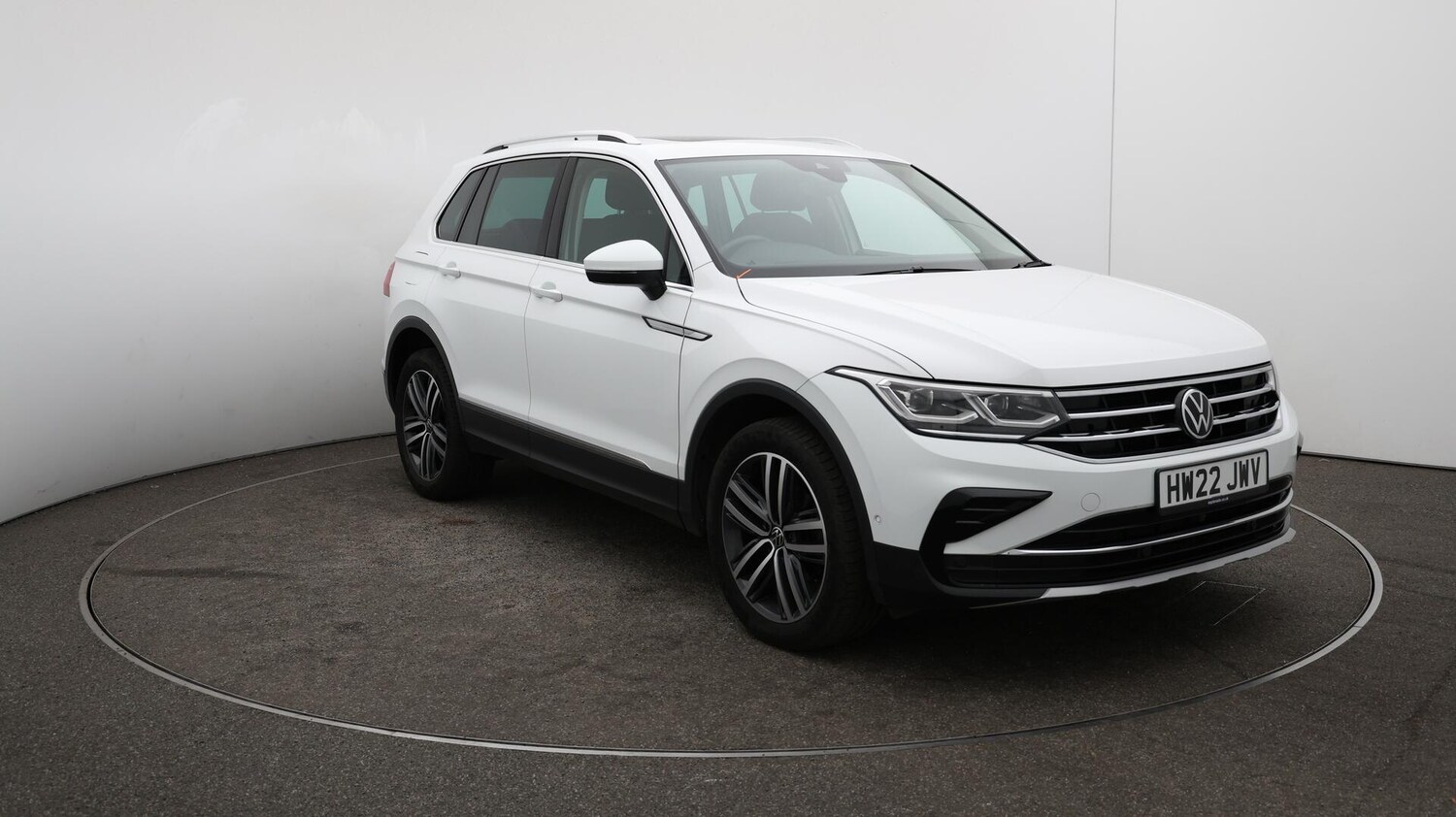Used Volkswagen Tiguan 2022 for sale - 76153040: Photo 44
