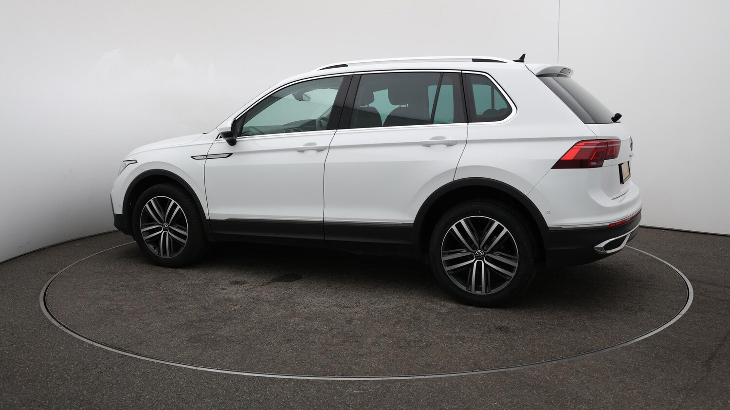 Used Volkswagen Tiguan 2022 for sale - 76153040: Photo 48