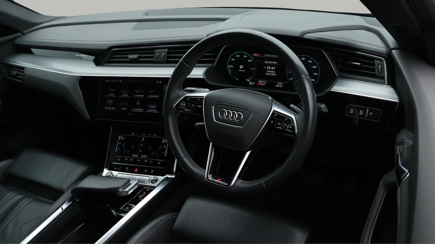 Used Audi e-tron 2023 for sale - 76136296: Photo 10