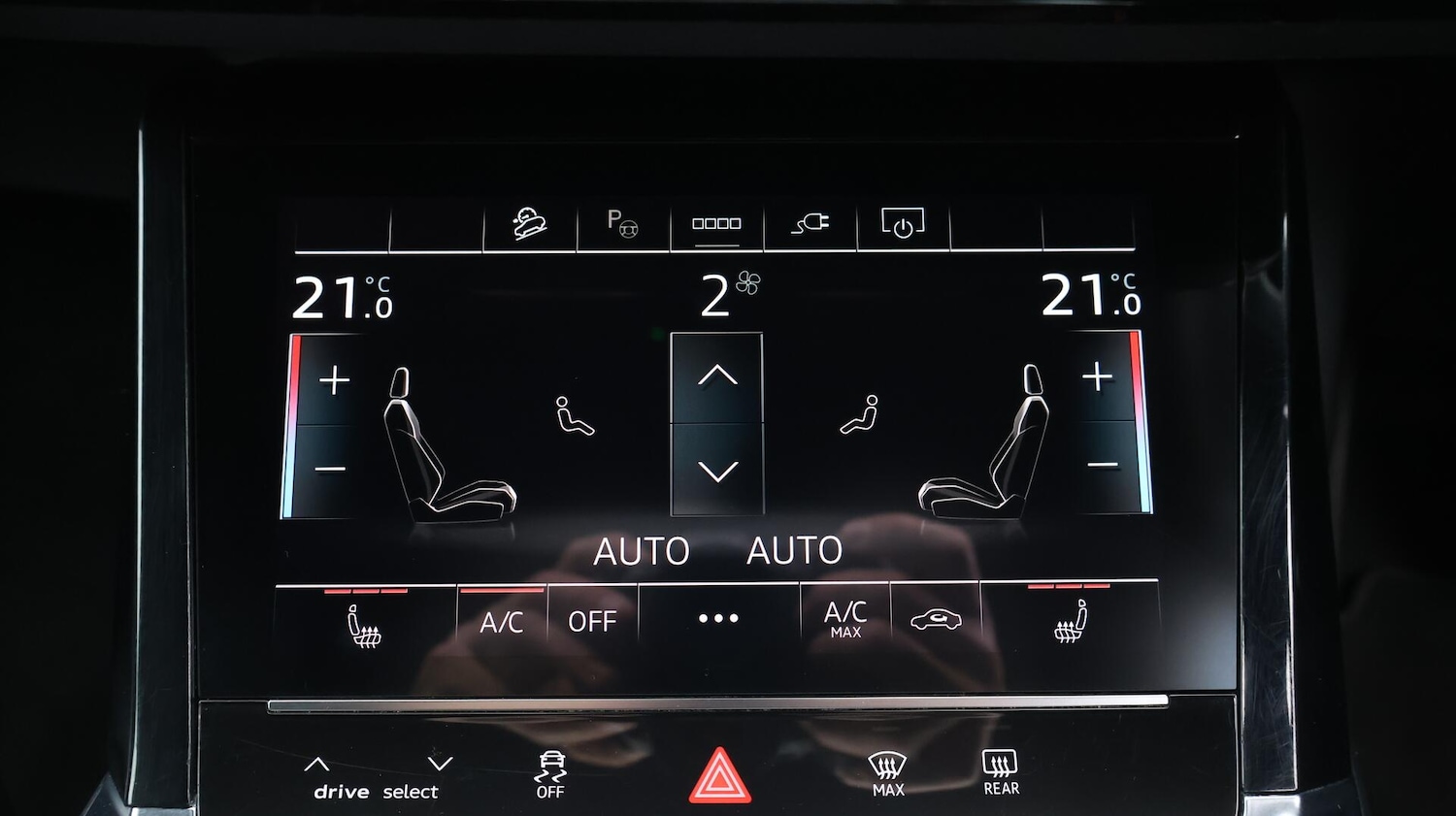 Used Audi e-tron 2023 for sale - 76136296: Photo 13