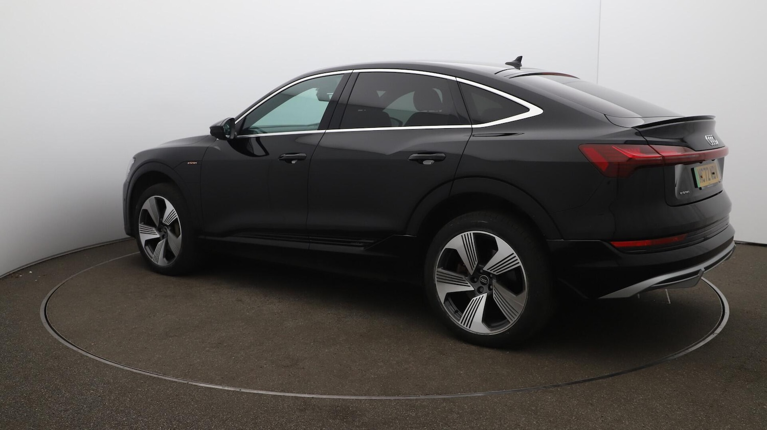 Used Audi e-tron 2023 for sale - 76136296: Photo 17