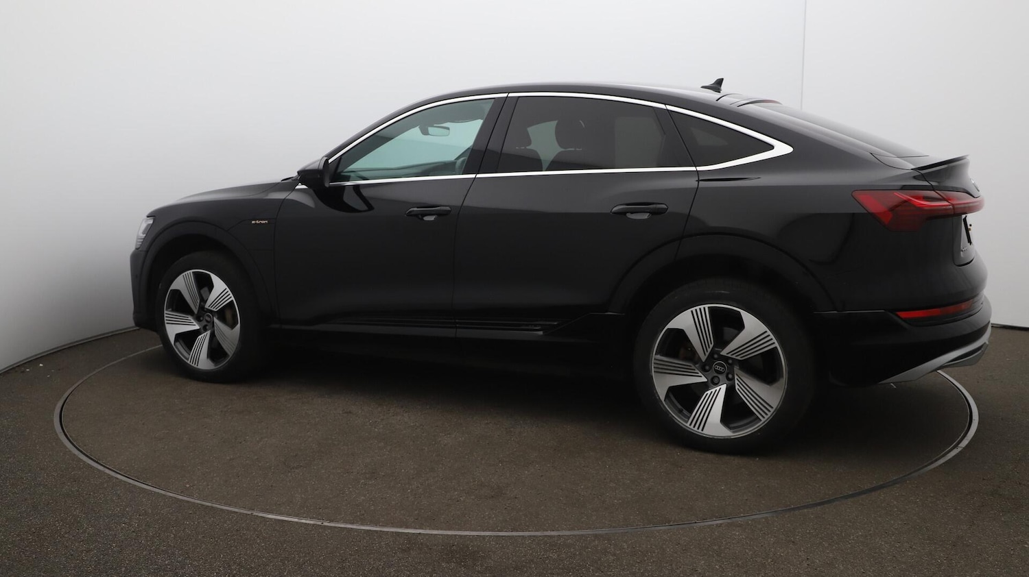 Used Audi e-tron 2023 for sale - 76136296: Photo 29
