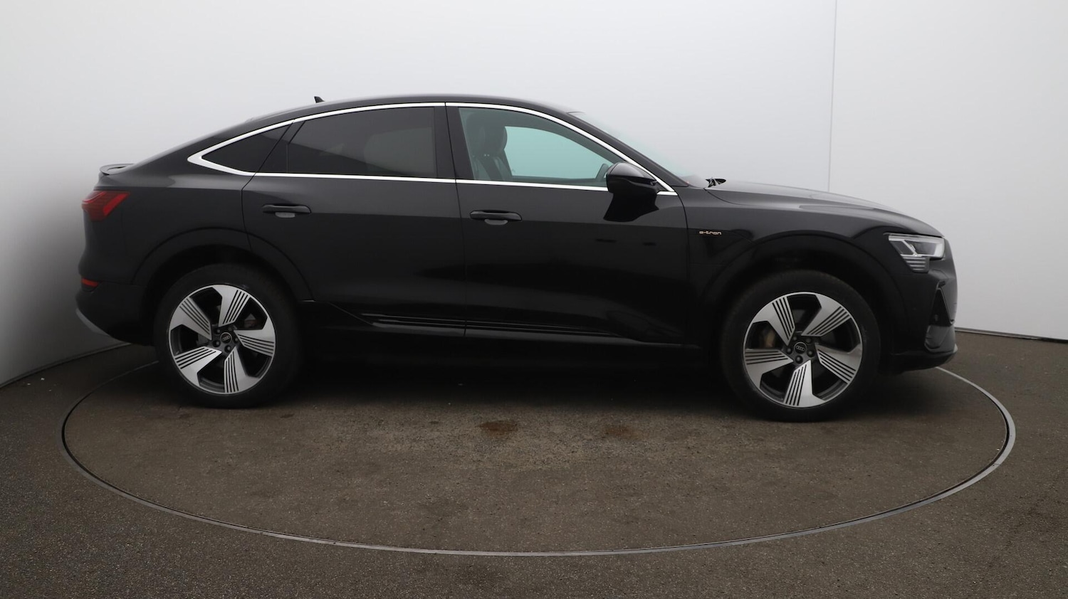 Used Audi e-tron 2023 for sale - 76136296: Photo 31
