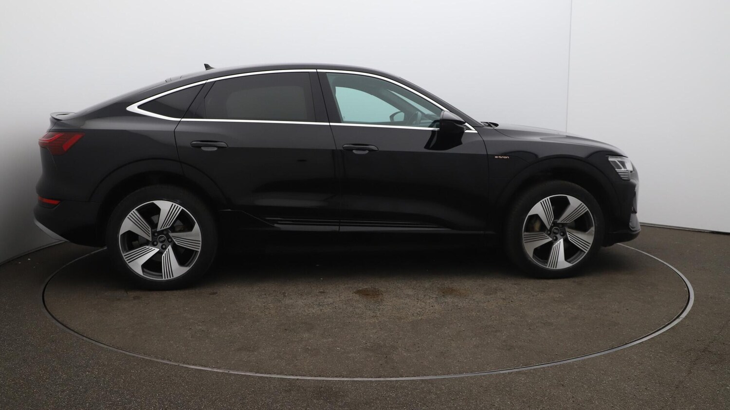 Used Audi e-tron 2023 for sale - 76136296: Photo 32