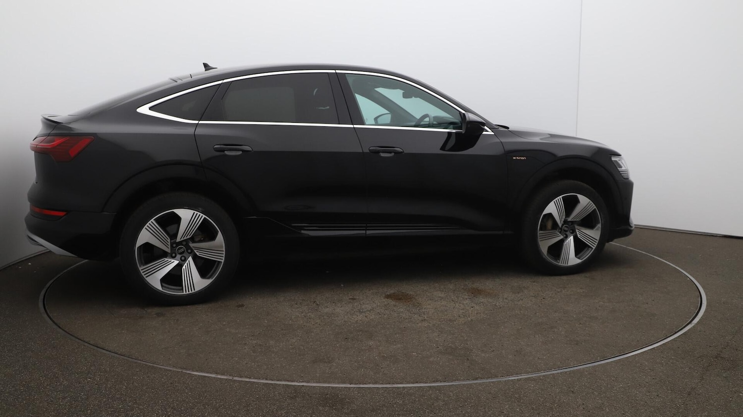 Used Audi e-tron 2023 for sale - 76136296: Photo 33