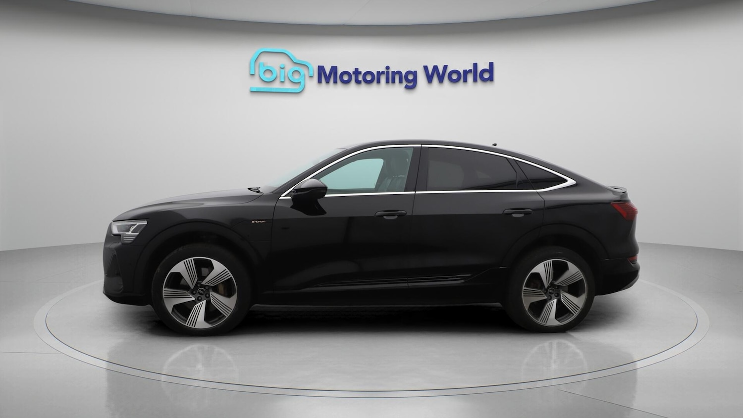Used Audi e-tron 2023 for sale - 76136296: Photo 5