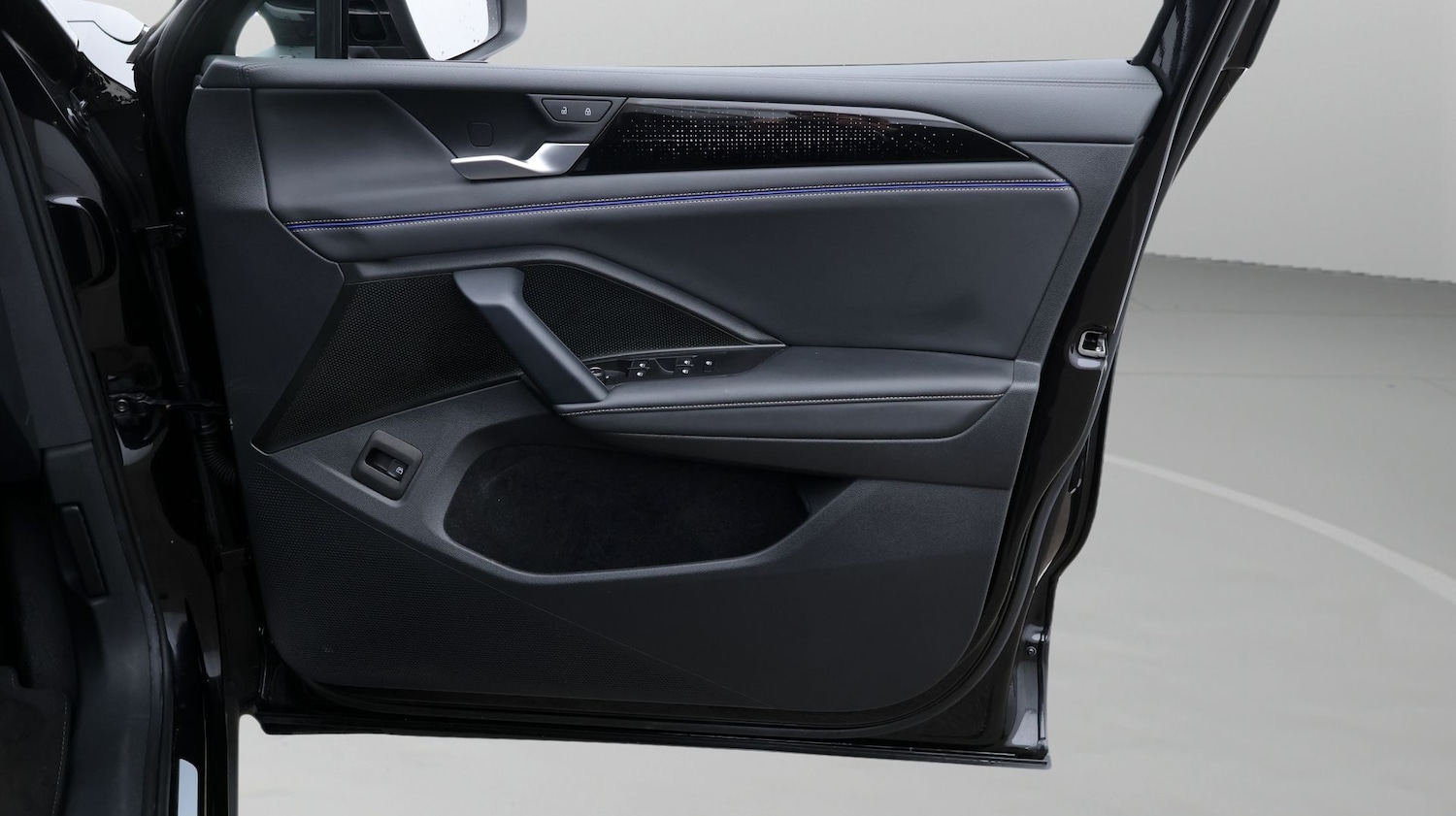 Used Volkswagen Tiguan 2024 for sale - 77915806: Photo 15