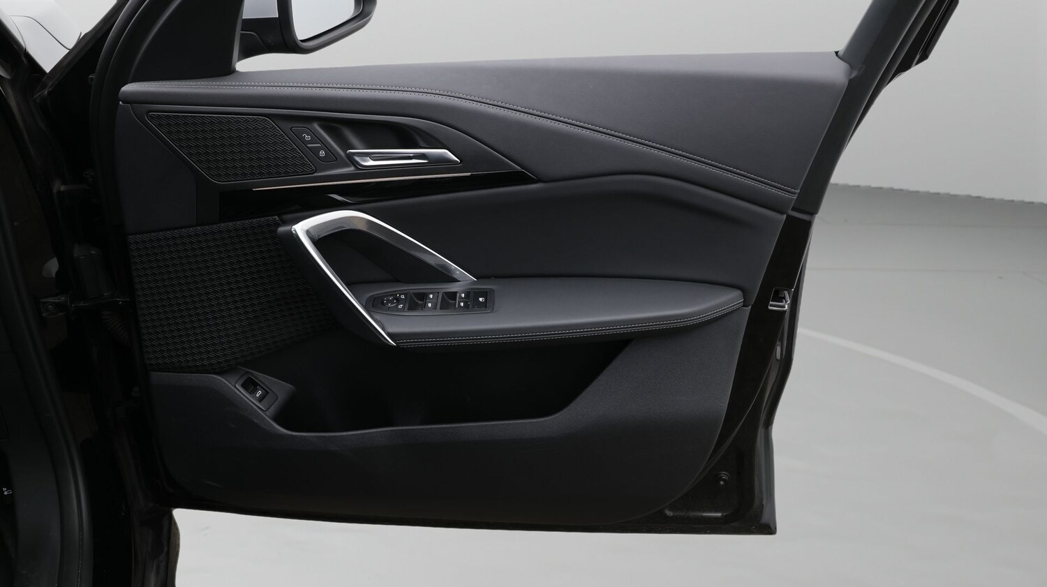 Used BMW iX1 2023 for sale - 77529354: Photo 15