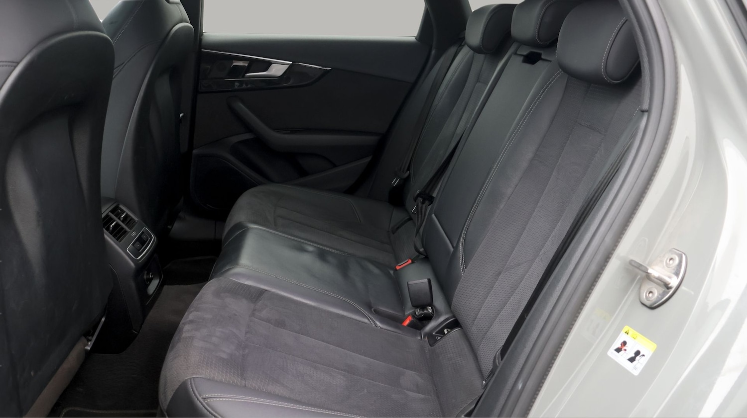 Used Audi A4 Avant 2022 for sale - 77610257: Photo 16