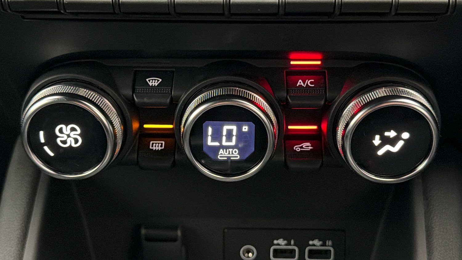 Used Renault Captur 2024 for sale - 77796943: Photo 11