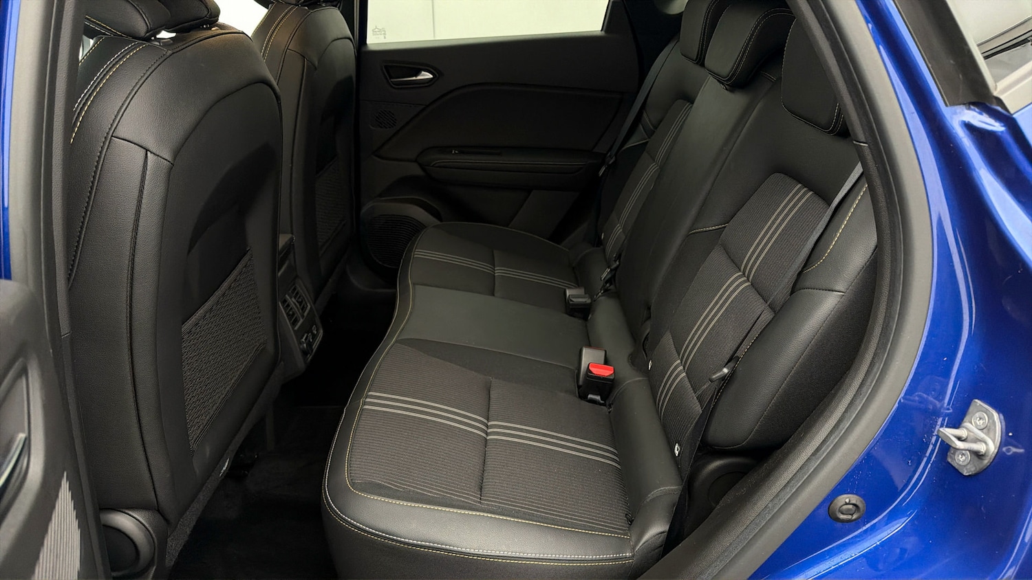 Used Renault Captur 2024 for sale - 77796943: Photo 15