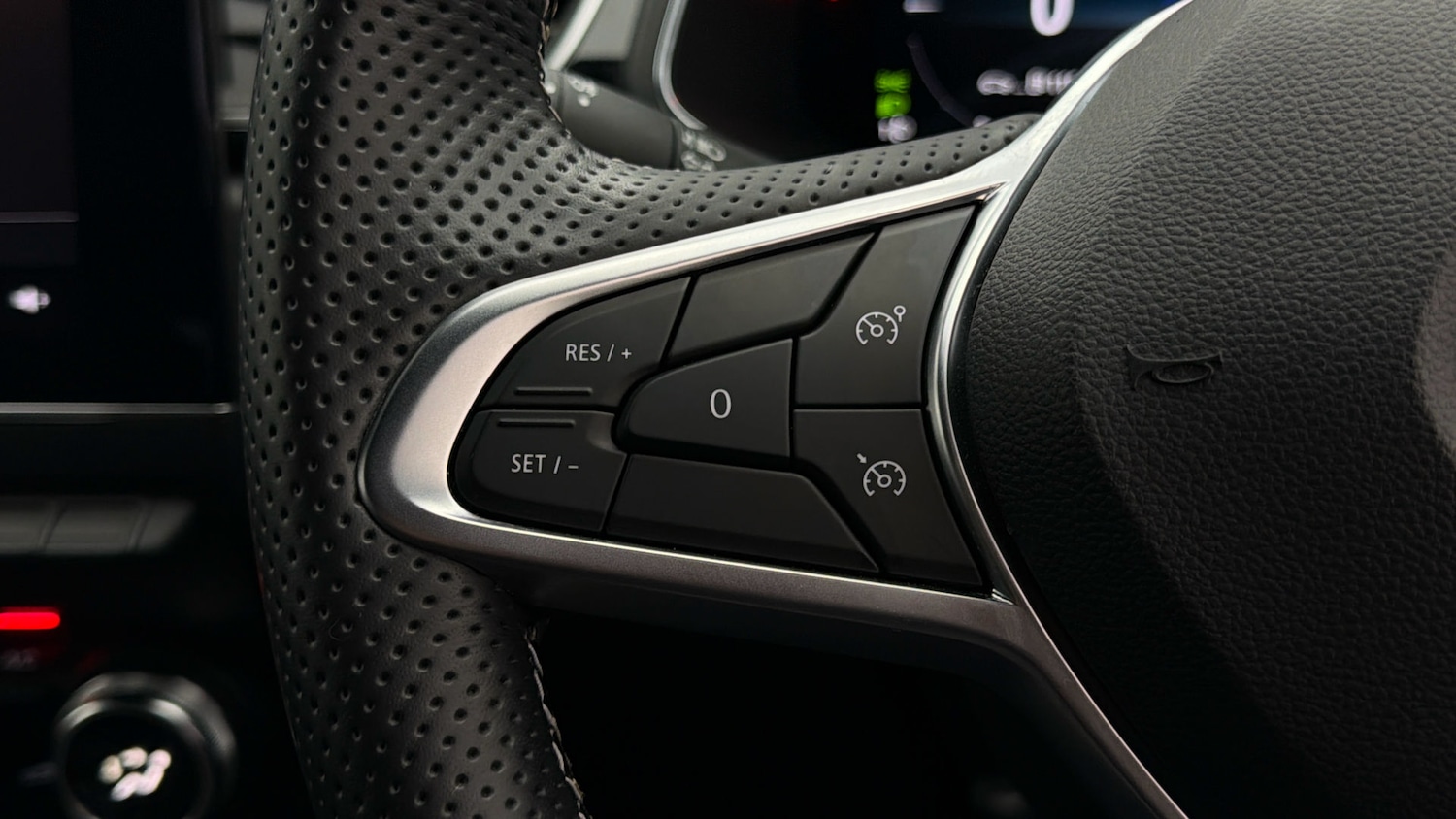 Used Renault Captur 2024 for sale - 77796943: Photo 23