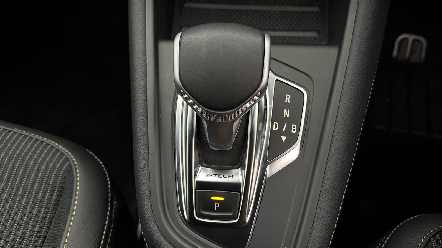 Used Renault Captur 2024 for sale - 77796943: Photo 25