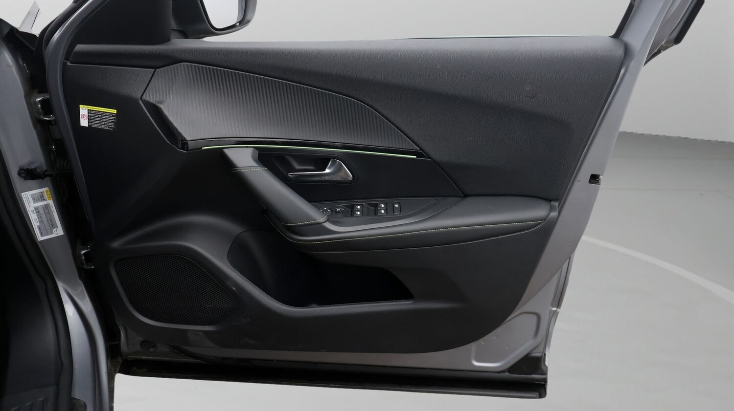 Used Peugeot 2008 2023 for sale - 77195567: Photo 15