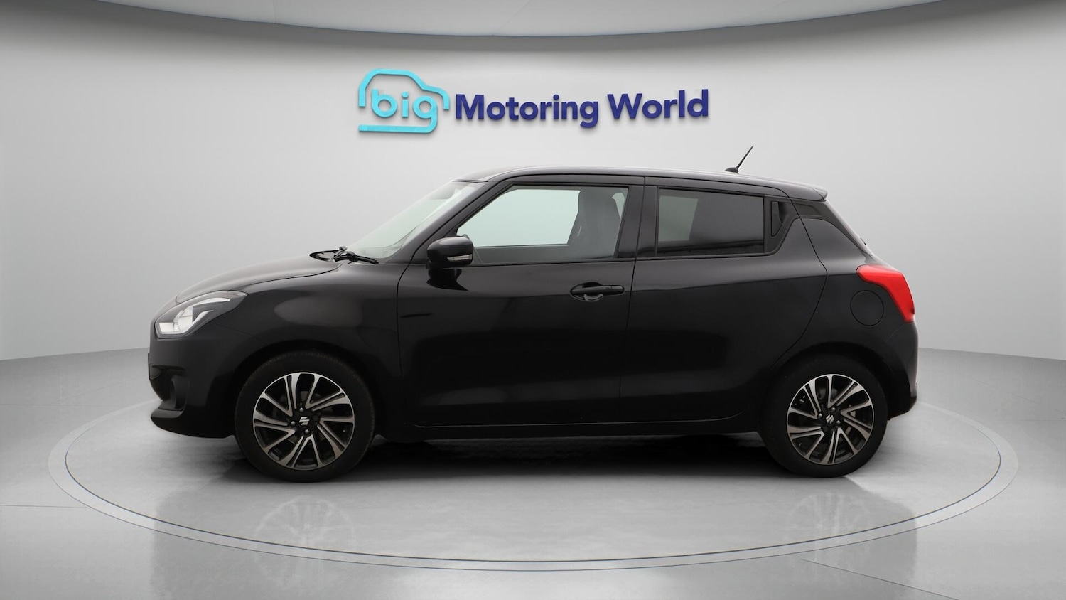 Used Suzuki Swift 2022 for sale - 76307860: Photo 5