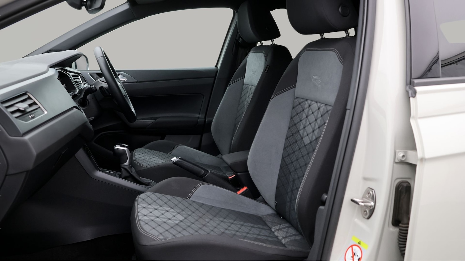 Used Volkswagen Polo 2022 for sale - 77487020: Photo 14