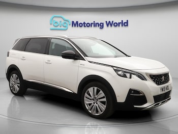 Peugeot - 5008