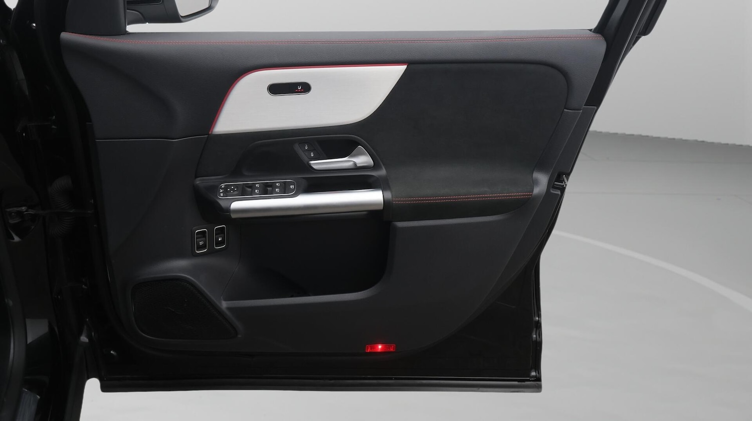 Used Mercedes-Benz GLA 2023 for sale - 76398659: Photo 16