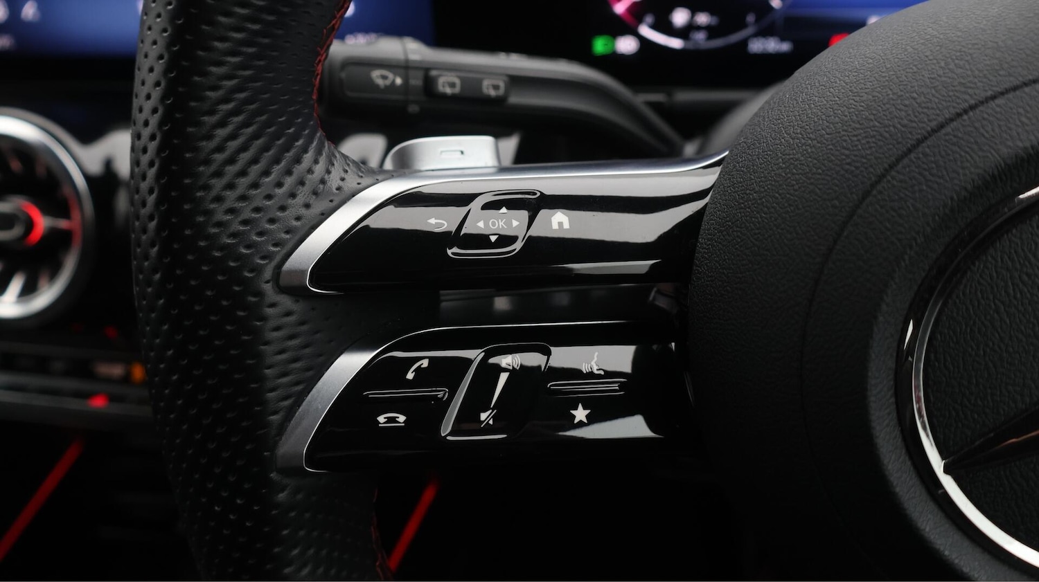 Used Mercedes-Benz GLA 2023 for sale - 76398659: Photo 24