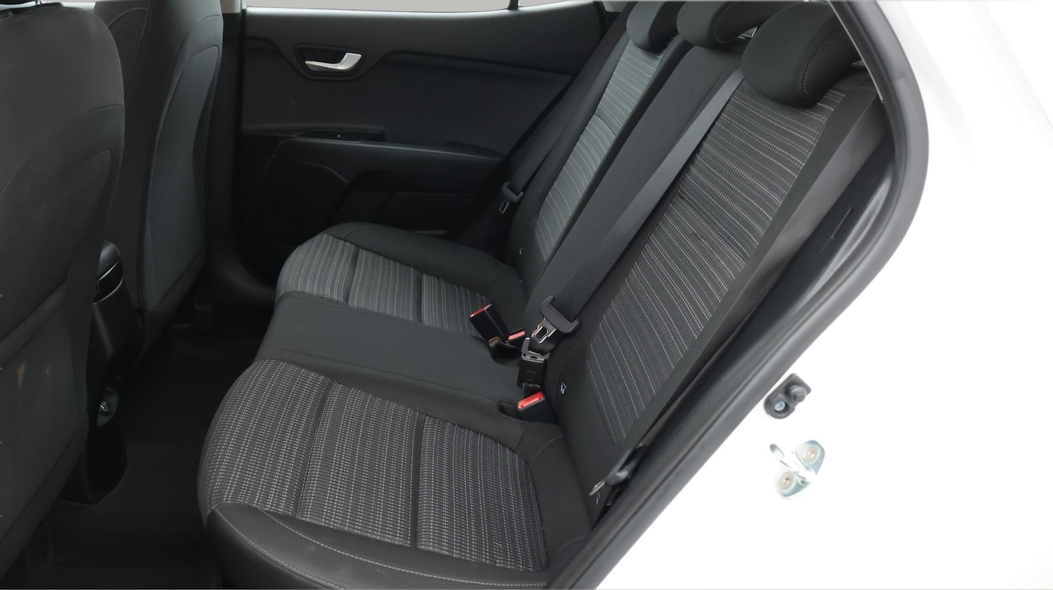 Used Kia Stonic 2022 for sale - 76094440: Photo 17