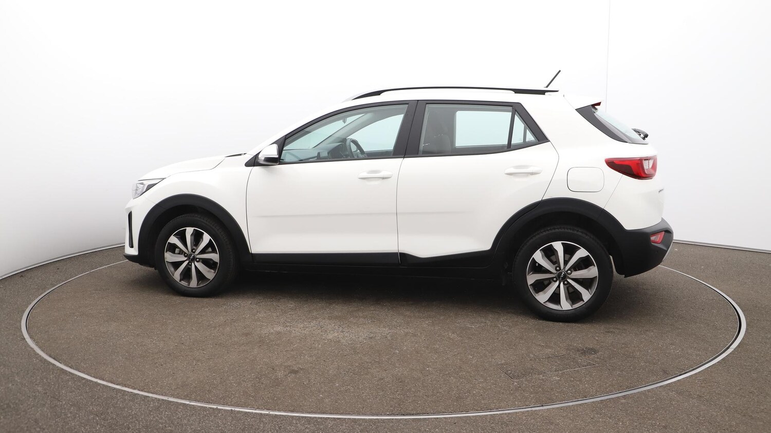 Used Kia Stonic 2022 for sale - 76094440: Photo 57