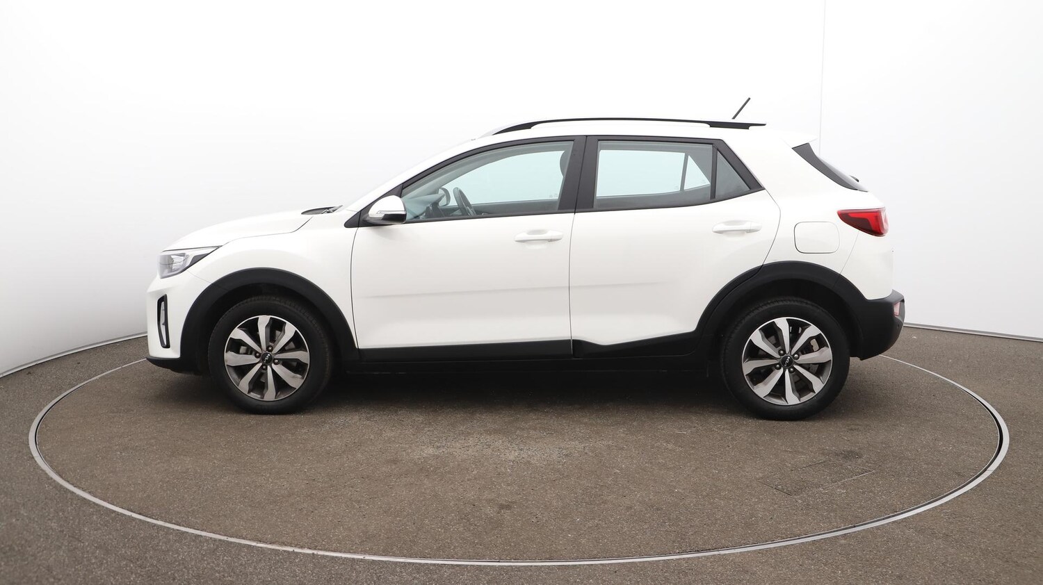 Used Kia Stonic 2022 for sale - 76094440: Photo 63