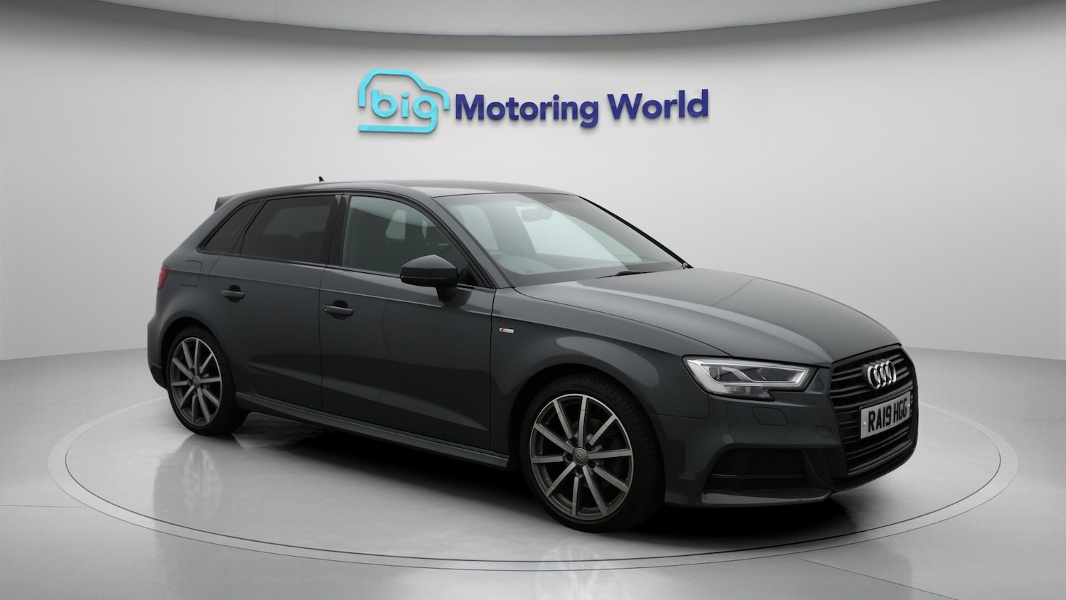 Used Audi A3 2019 for sale - 76370605: Photo 2