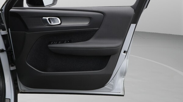 Used Volvo XC40 2021 for sale - 76179307: Photo 16