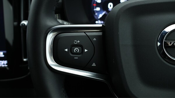 Used Volvo XC40 2021 for sale - 76179307: Photo 24