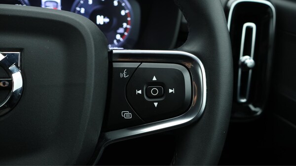 Used Volvo XC40 2021 for sale - 76179307: Photo 25