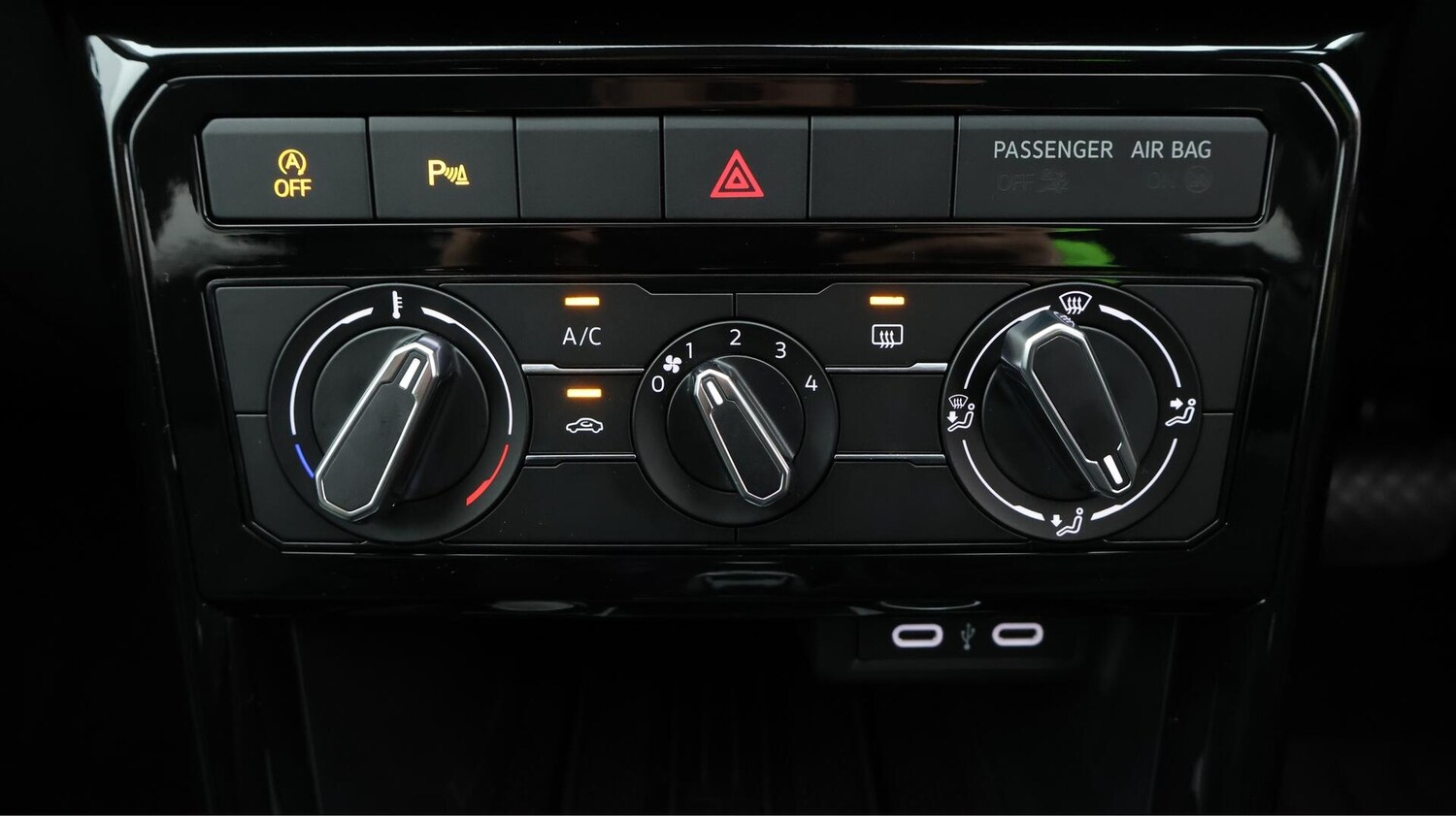 Used Volkswagen T-Cross 2025 for sale - 76380525: Photo 13