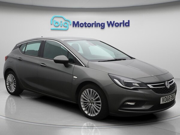 Used Vauxhall Astra 2018 for sale - 76295853: Photo 1