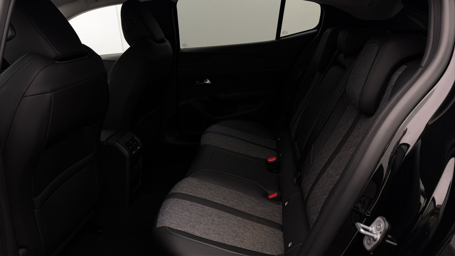 Used Peugeot 408 2024 for sale - 78025215: Photo 15