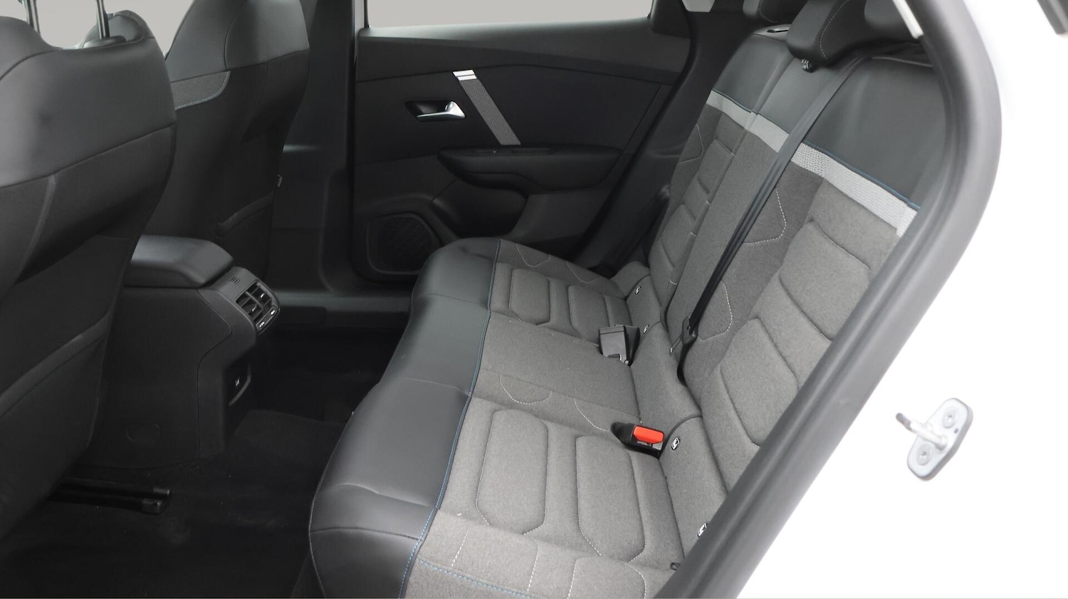 Used Citroen C4 2022 for sale - 76031453: Photo 17