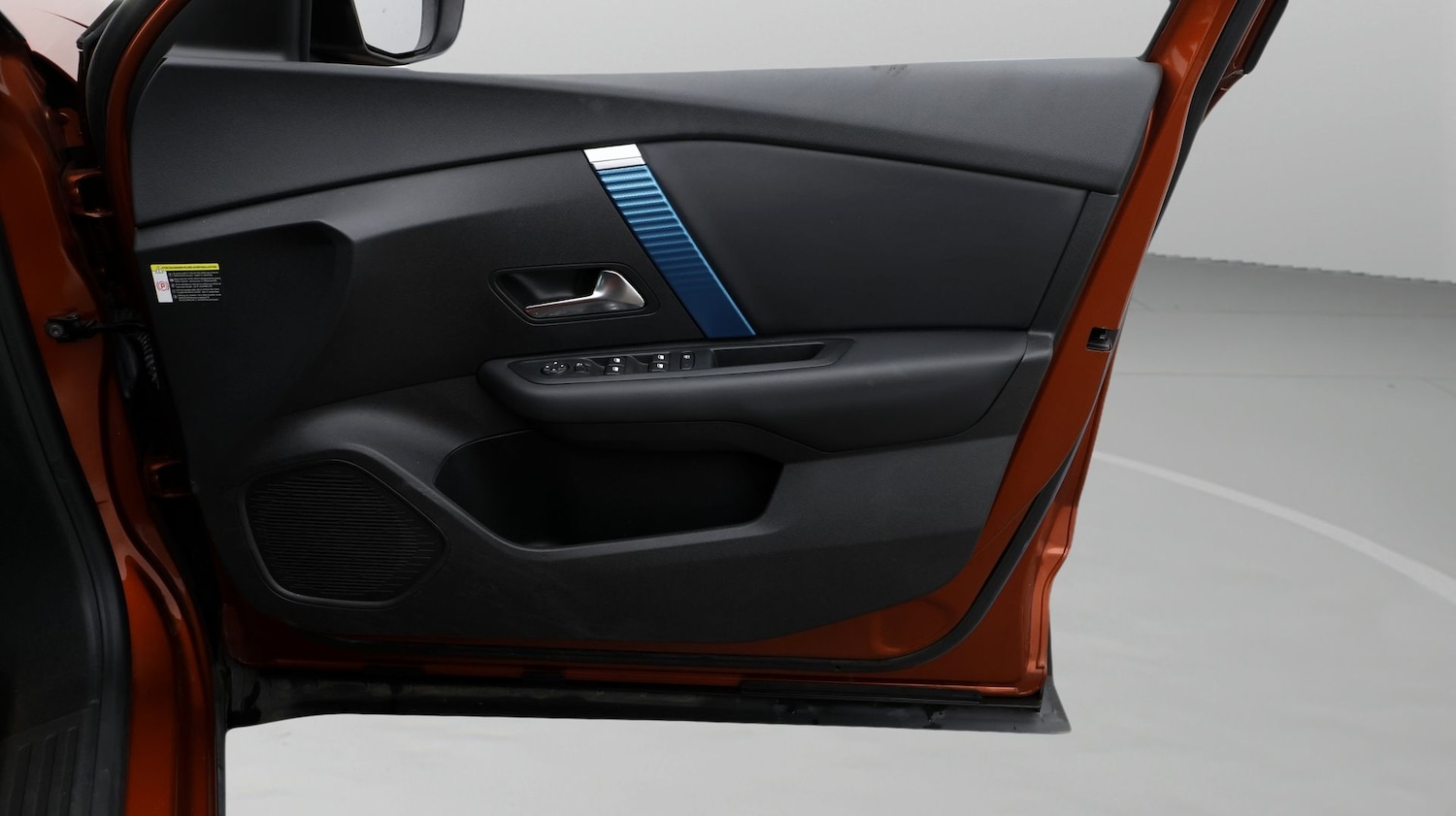 Used Citroen e-C4 2023 for sale - 77643923: Photo 15